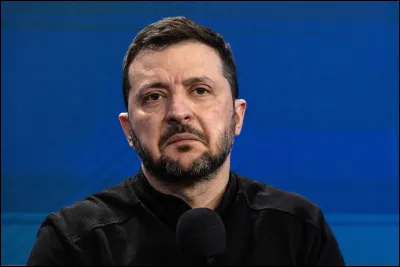 Quel est le positionnement du Président de lUkraine, Volodymyr Zelensky, sur léchiquier politique ?