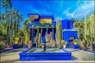 Quelle personnalité a demandé à ce que ses cendres soient répandues dans le jardin Majorelle au Maroc ?