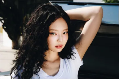 Jennie est :
