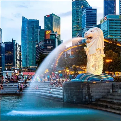 Quel est le nom de cette statue à tête de lion et au corps de poisson, symbole de Singapour ?