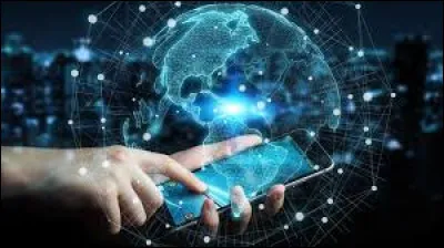 Sous quel acronyme est désigné le site web créé en 2008 par Maxime Valette et Guillaume Passaglia qui recense, sous forme de microblog, des anecdotes de quelques phrases racontant les désagréments de la vie quotidienne ?