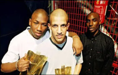 En quelle année le groupe de rap 113 a-t-il sorti son album intitulé "113 fout la merde" ?