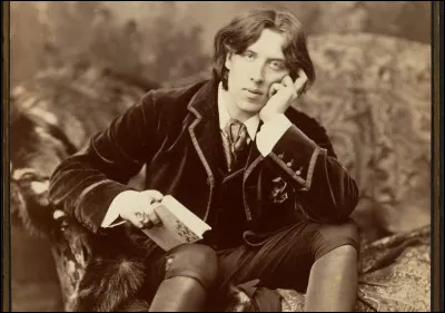 Oscar Wilde était un écrivain écossais.