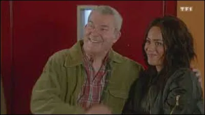 En 2017 elle participe à l'épisode spécial "Nos Chers voisins au ski". Quel rôle joue-t-elle ?