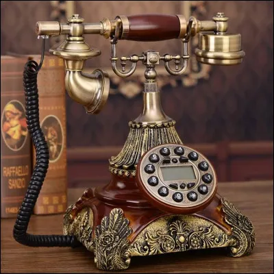 À quel humoriste doit-on le sketch "Allo Tonton, pourquoi tu tousses ?"