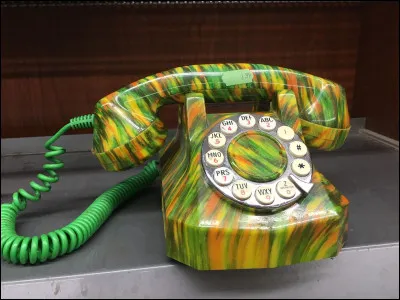 Qui chantait "Allo Papa Tango Charly..." ?