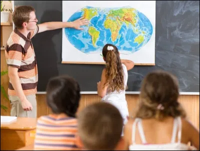 Monsieur Magellan enseigne...