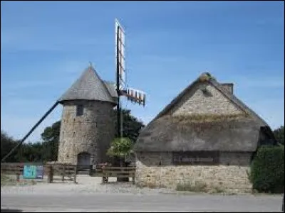 Je vous attends maintenant dans le Cotentin, au pied du moulin de Fierville-les-Mines. Village sur la Côte des Isles, dans l'arrondissement de Cherbourg, il se situe dans le département ...