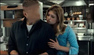 Quel acteur joue le rôle du chef ''Jankovski'' aux côtés de Julia de Nunez dans le film ''La Réparation'' ?