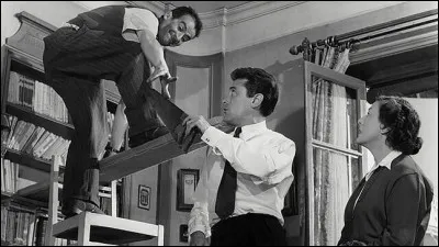 Jean-Paul Le Chanois, lui offre enfin un second rôle dans la comédie populaire à succès...