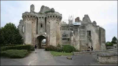 Je vous attends à présent devant le château de Berzy-le-Sec. Ancienne commune Axonaise, elle se situe en région ...