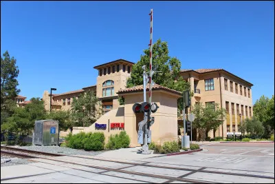 Où est situé le siège social de Netflix ?