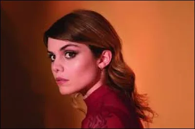 Coeur de Pirate est une chanteuse canadienne.