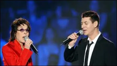 Avec qui Étienne Daho a-t-il chanté "Comme un boomerang" ?