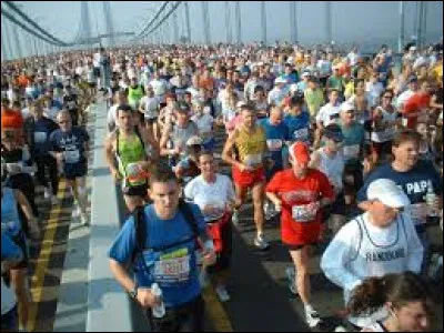 Dans quelle ville a lieu le plus célèbre marathon des États-Unis ?