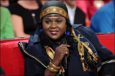 Peut se joindre à moi.