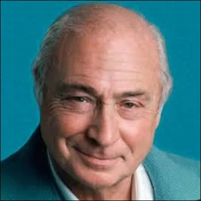 Gérard Oury (1919-2006) est un réalisateur, scénariste et acteur. Durant sa carrière il a réalisé dix-sept longs métrages. Lequel fit le plus d'entrées au cinéma avec 17 millions de spectateurs ?