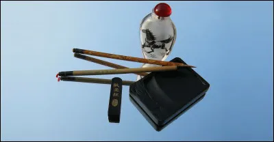 Liquide noir utilisé pour écrire ou dessiner, inventé au 3e siècle av. J.-C. : qu'est-ce que c'est ?