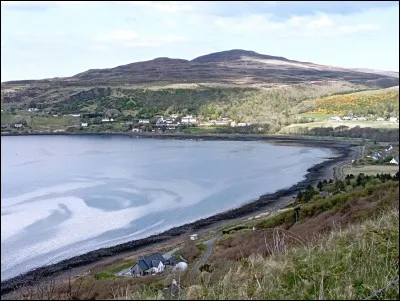 Skye est aussi une terre de mythes et de légendes. L'une des plus connues est celle de cette princesse norvégienne surnommée "Saucy Mary". Que signifie "saucy" en anglais ?