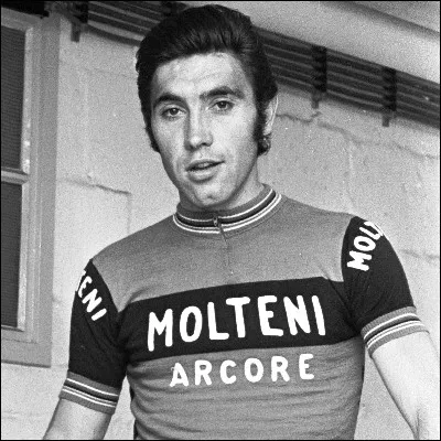 Quel maillot a été porté à 111 reprises par Eddy Merckx sur le Tour de France ?