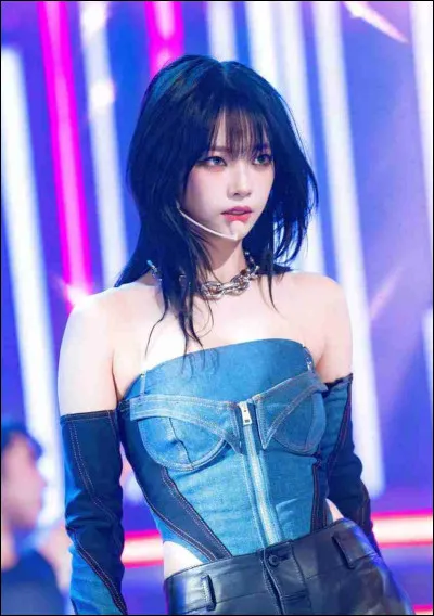 Quel âge a-t-elle ?