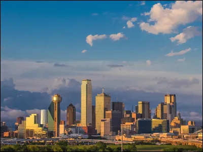 Dallas est une ville située au Texas.