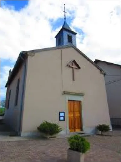 Je vous attends maintenant en Lorraine, devant la chapelle de la Très-Sainte-Trinité, à Beckerholz. Ancienne commune de l'arrondissement de Boulay-Moselle, elle se situe dans le département ...