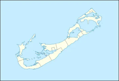 L'île ''Alpha est'' une île des Bermudes baignée par quel océan ?