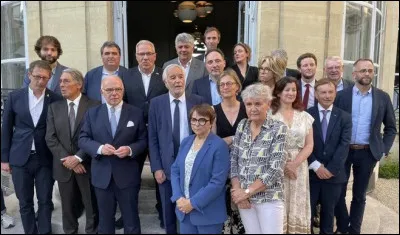 Lequel de ces anciens Premiers ministres coûte le plus cher à la Nation ?
