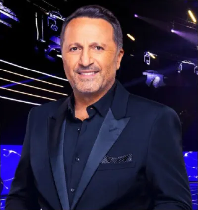 Quel est le nom complet d'Arthur ce célèbre animateur de TF1 ?