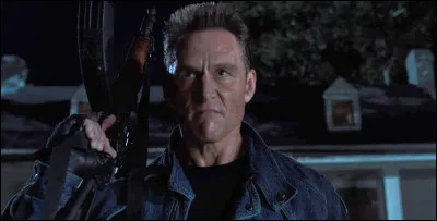 Mise en situation : les soldats russes envahissent le bâtiment dans lequel vous vous trouvez (tes amis et toi). Ils bloquent les sorties et sont armés jusquaux dents. Que faites-vous ?