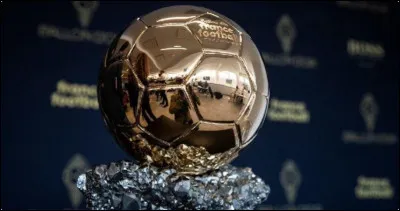 Le Ballon d'or est remis au...