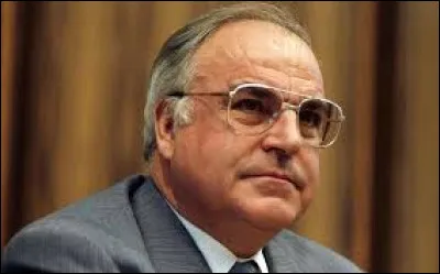 Helmut Kohl a été chancelier de ...