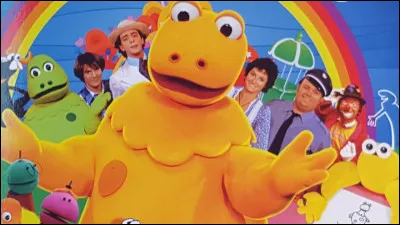 Dans "L'Île aux Enfants", quel animal est Léonard ?