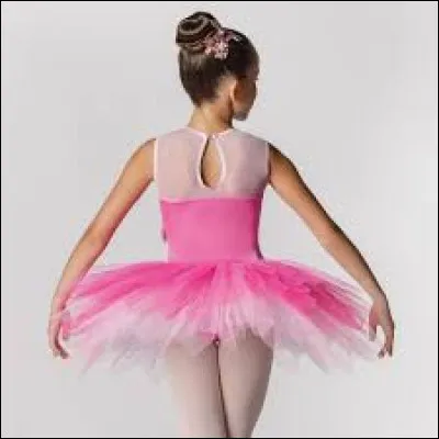 Lors d'un cours de danse classique, les filles portent-elles un tutu ?
