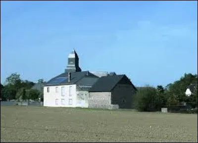 Vous avez ici l'église de l'Assomption, à Tarsacq. Village Béarnais, il se situe dans le département ...