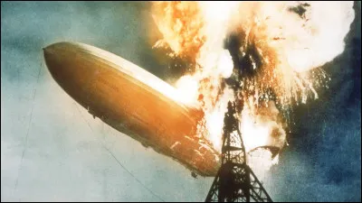Quelle est la date de l'écrasement du dirigeable Hindenburg ?