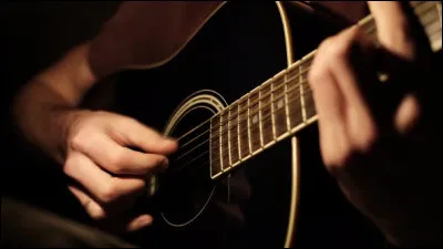 Quel chanteur n&eacute; &agrave; S&egrave;te est l'auteur du titre ''Maman, Papa'' ?