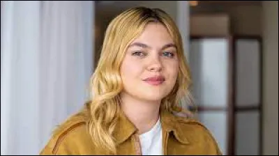 Qui est cette chanteuse dont l'un des titres est ''Maman'' ?