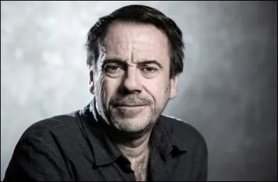 Qui est cet &eacute;crivain fran&ccedil;ais, auteur du livre ''Maman a tort'' ?