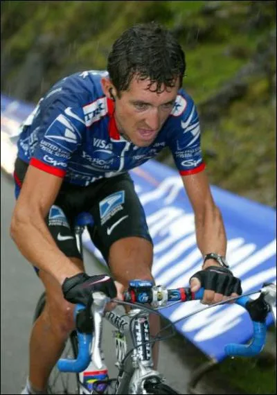 Triple vainqueur de la Vulta, il a lui aussi dompt l'Angliru, mais en 2002. Tomb pour dopage en 2006, on ne l'a plus revu dans les pelotons depuis...