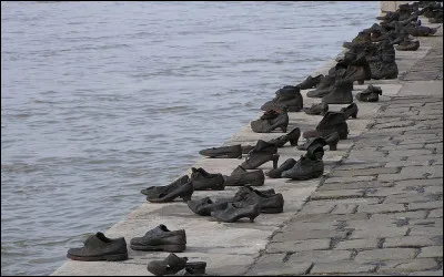 Si un jour il débarquait chez André, le chausseur sachant chausser s'arracherait les cheveux !