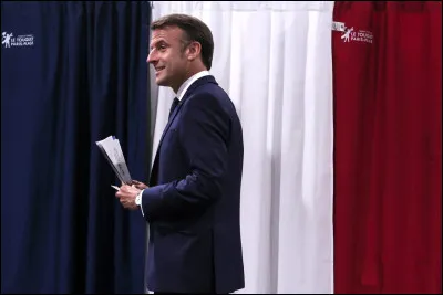 À loccasion de lannonce des résultats durant la soirée électorale de quelles élections, lactuel Président de la République française, Emmanuel Macron, a-t-il prononcé la dissolution de lAssemblée nationale ?