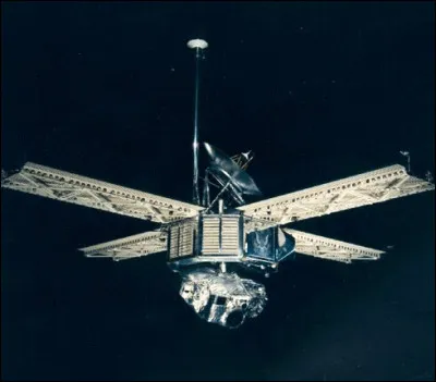 En 1965, les États-Unis se mettent à la conquête de Mars en photographiant le sol martien à l'aide d'une sonde. Quel nom lui a-t-on donné ?