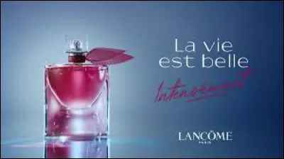 Qui est la femme dans la pub "La Vie est belle" parfum de Lancôme ?