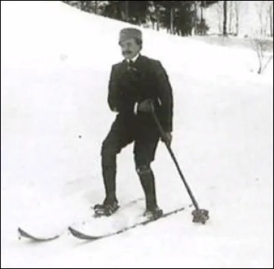 Quel nom d'animal est le patronyme d'Abel, un menuisier qui fonde en 1907 une marque fabricant du matériel de sports d'hiver qui porte son nom ?