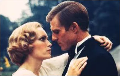 Quel est ce film, sorti en 1974, dans lequel son personnage est un millionnaire à la fortune douteuse, obsédé par Daisy Buchanan (Mia Farrow), un amour de jeunesse qu'il tente de reconquérir ?