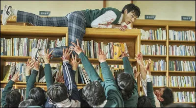 Ta copine s'est fait mordre par un zombie, que fais-tu ?