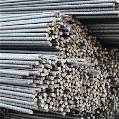 Quel bateau s'est échoué sur la plage de Blériot-Plage à Calais à cause d'une tempête le 20 septembre 1995 ?