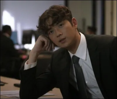 Voici Steven. Dans quelle série joue ce personnage ?